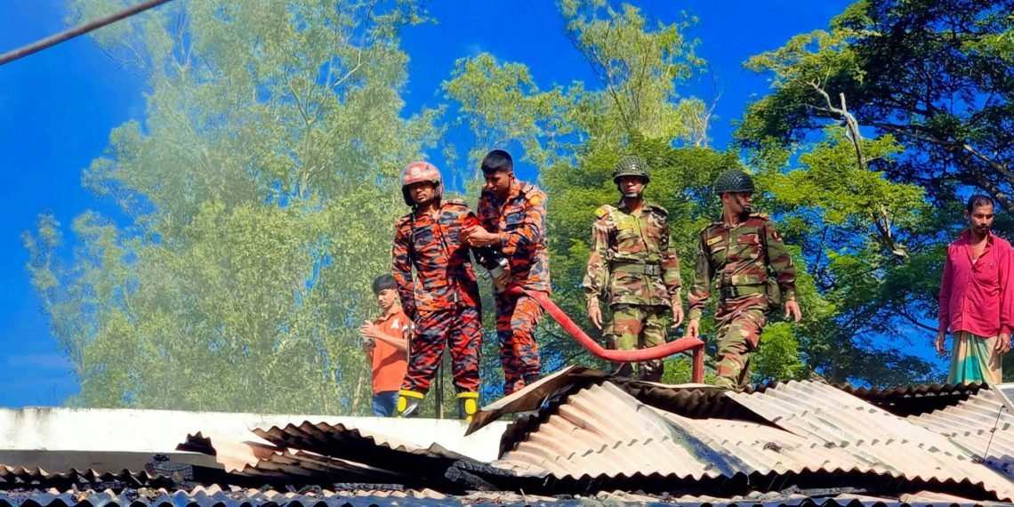 আলীকদমে ভয়াবহ অগ্নিকাণ্ডে দোকান ও বসতঘর পুড়ে ছাই, ক্ষতি প্রায় ৭ লক্ষ টাকা